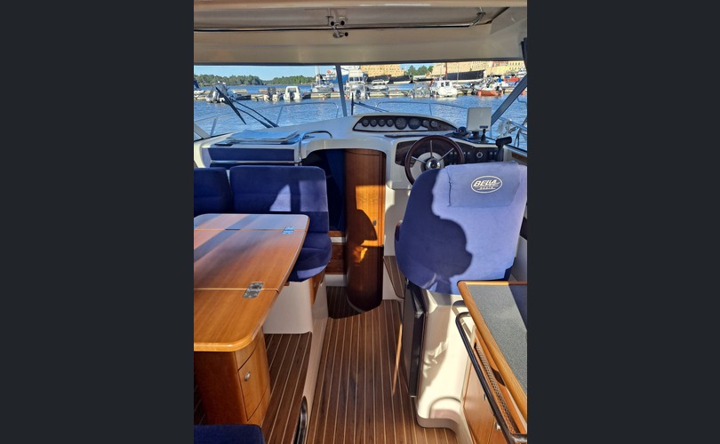 Bella 850 Bella 850 Mercruiser 5,0 MPI-kuva-2